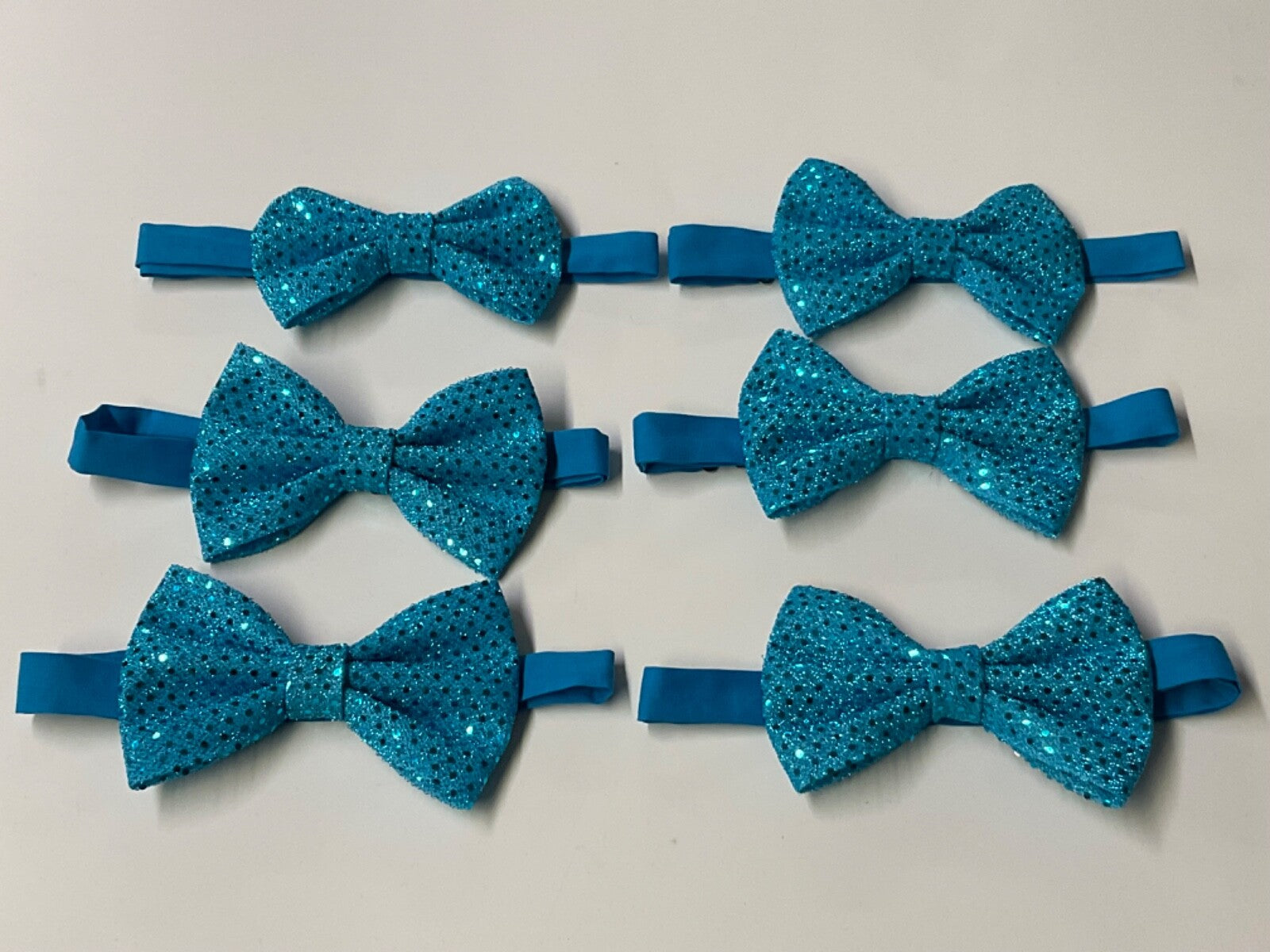 Sparkling Turquoise color Pre-tied Bow Ties