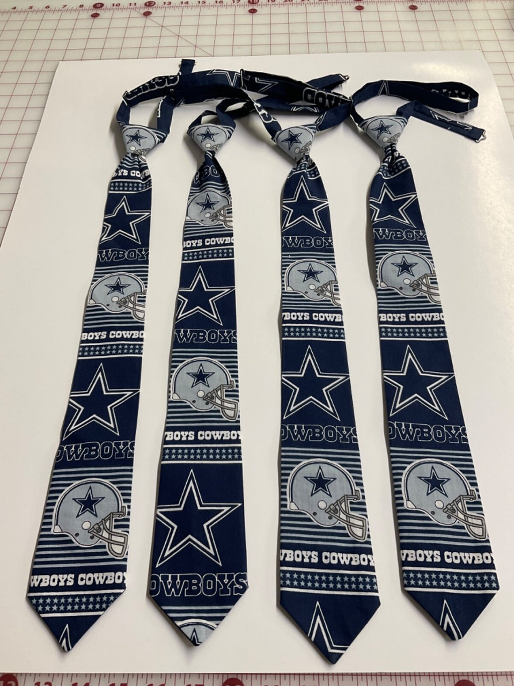 Dallas Cowboyskids  Pre-tied  Ties