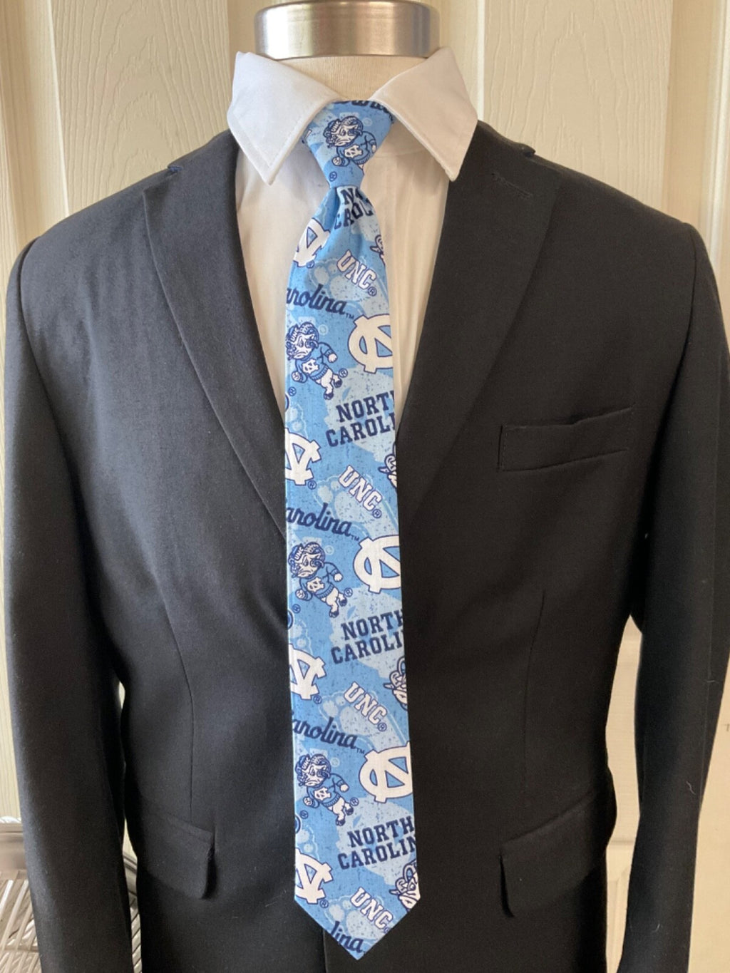 North Carolina Tarheels Kids to pre teen Pre-tied  Ties