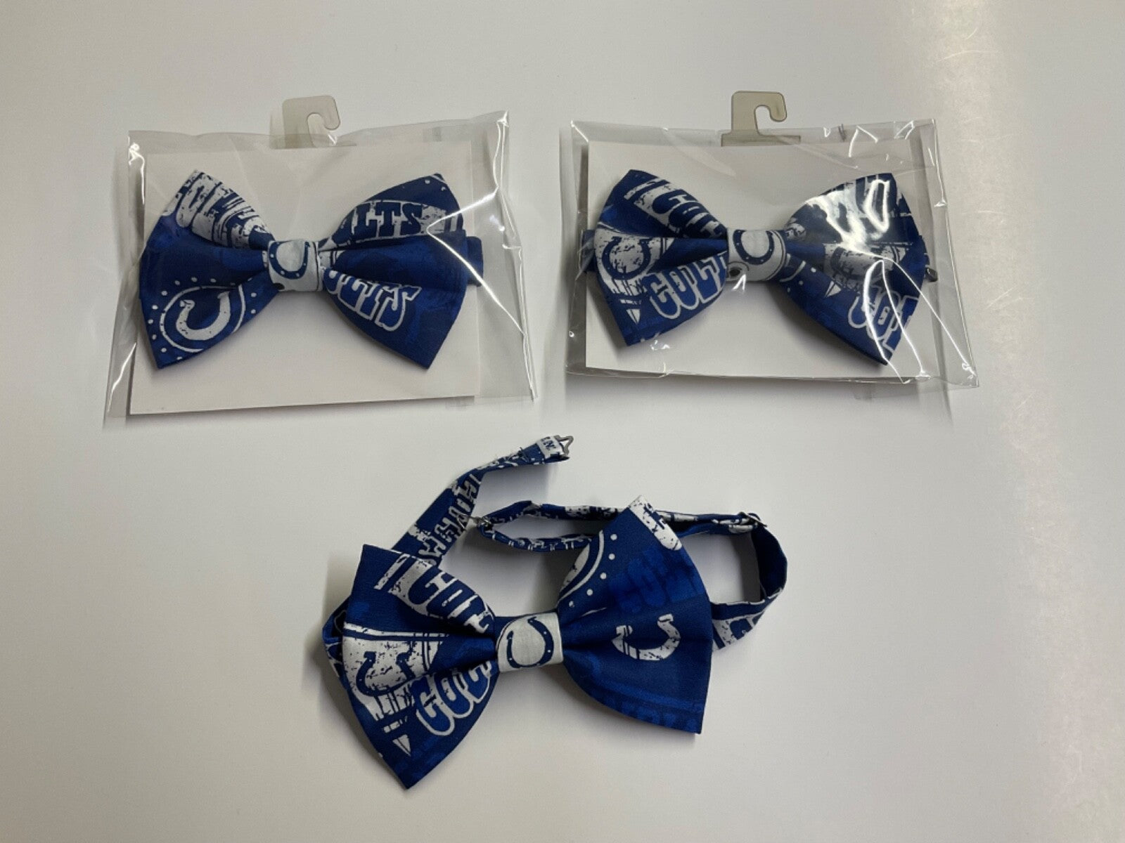 Indianapolis Cults Pre-tied Bow Ties