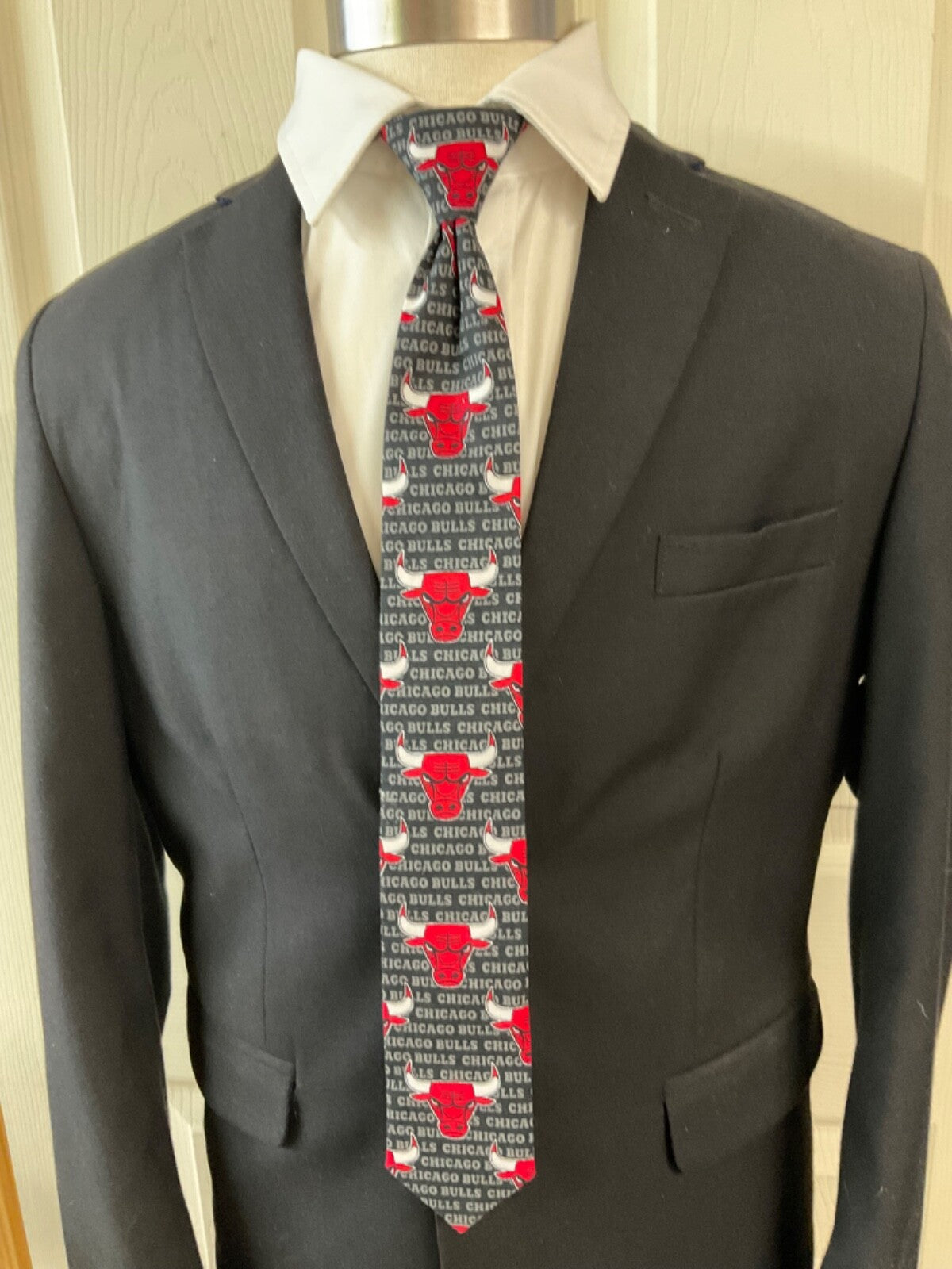 Chicago Bulls Kids to pre teen Pre-tied  Ties