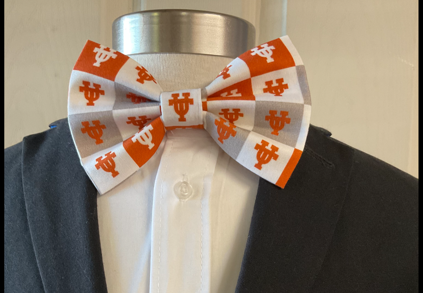 Texas Longhorns Pre-tied Bow Ties