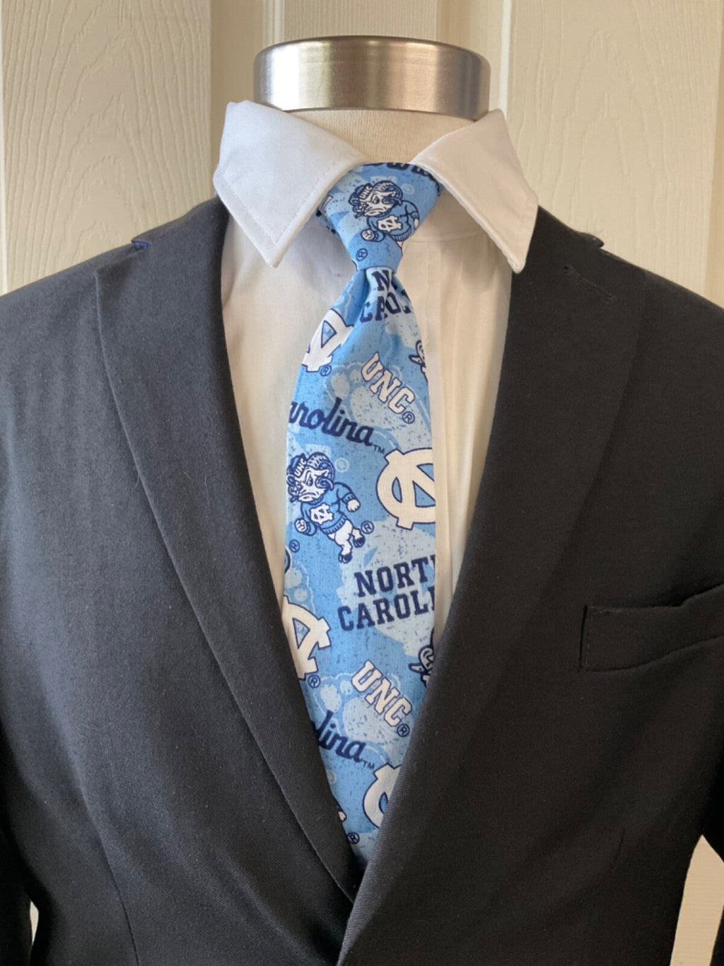 North Carolina Tarheels Kids to pre teen Pre-tied  Ties