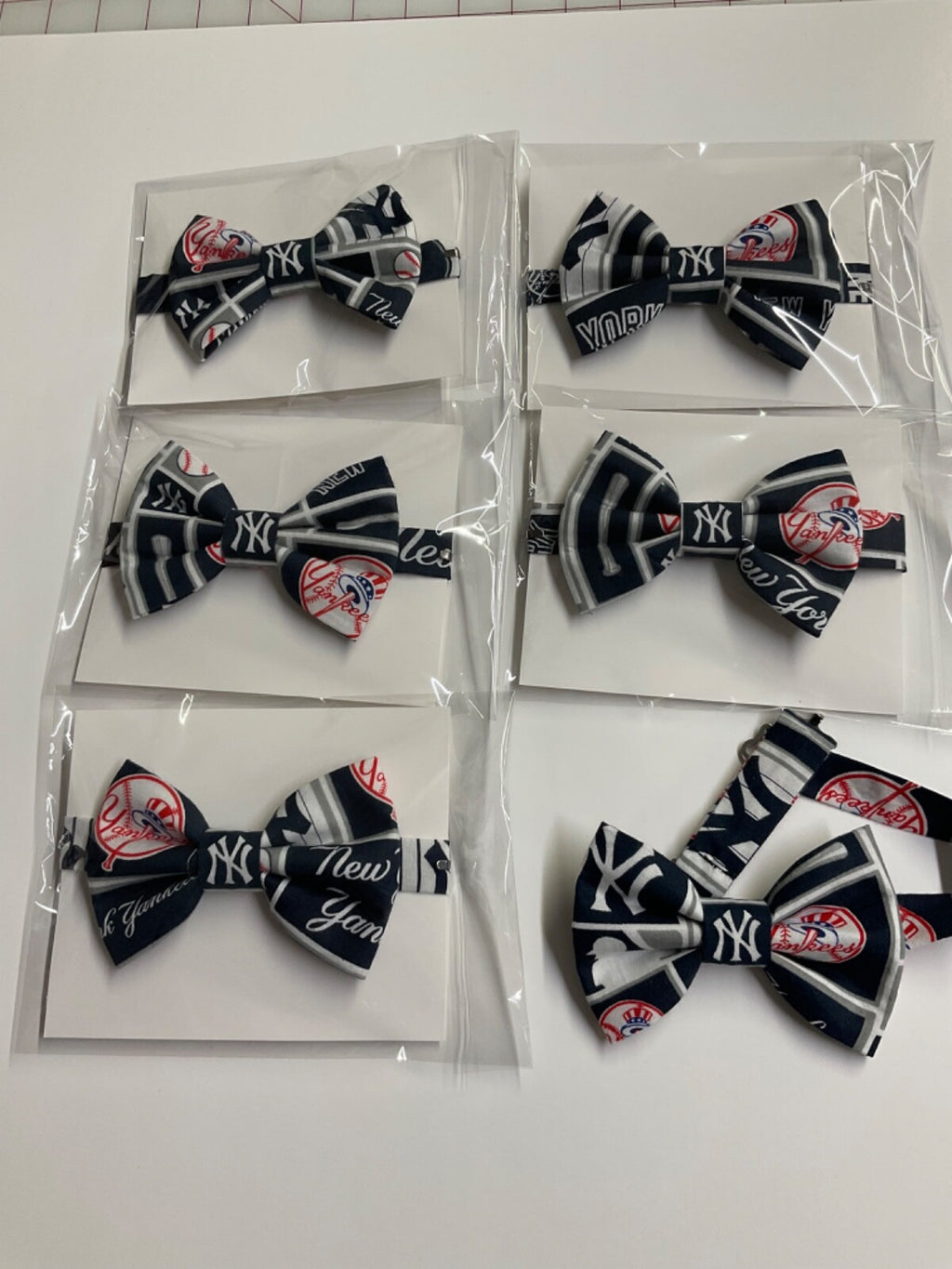 New York Yankees Pre-tied Bow Ties