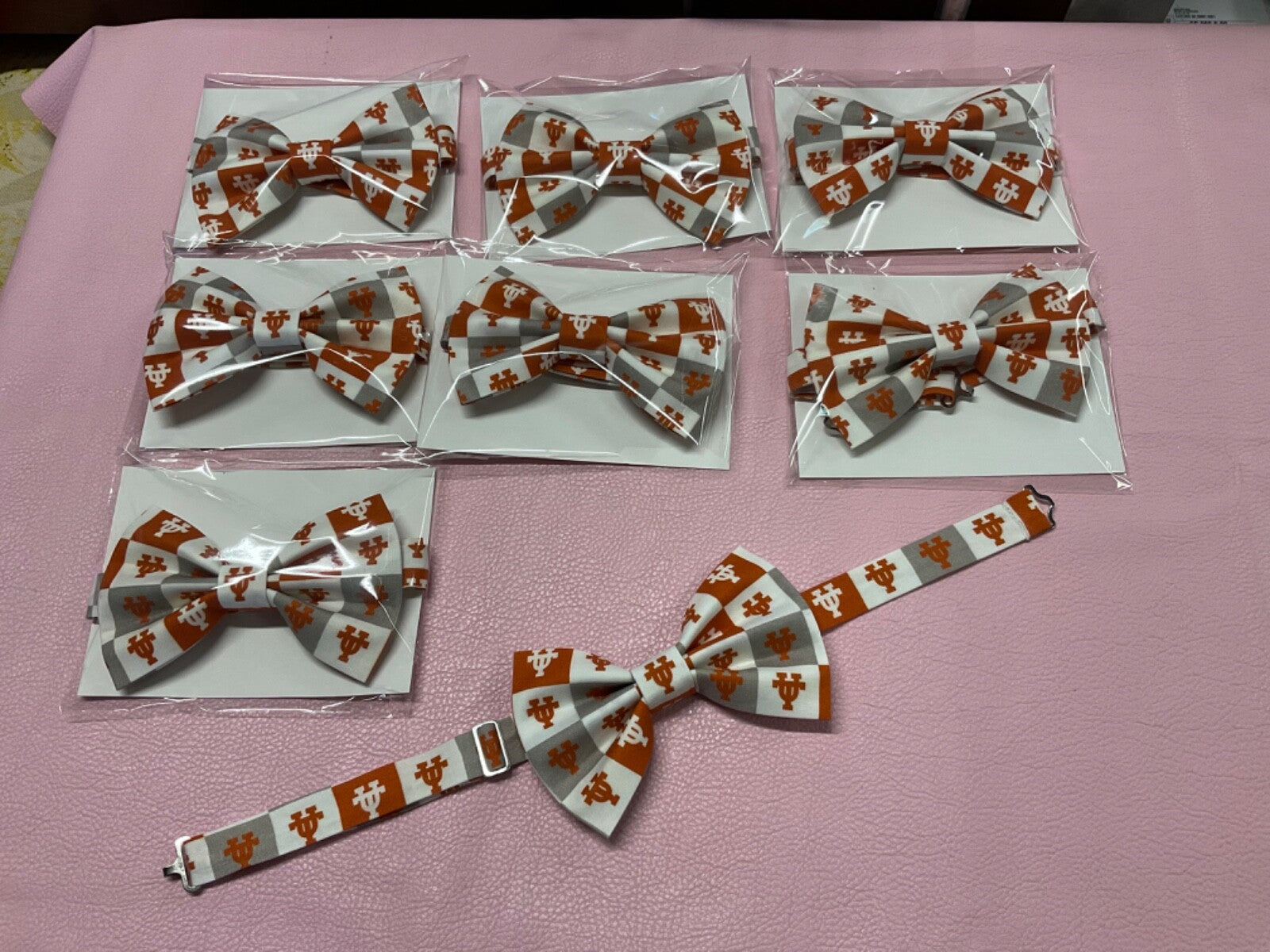 Texas Longhorns Pre-tied Bow Ties