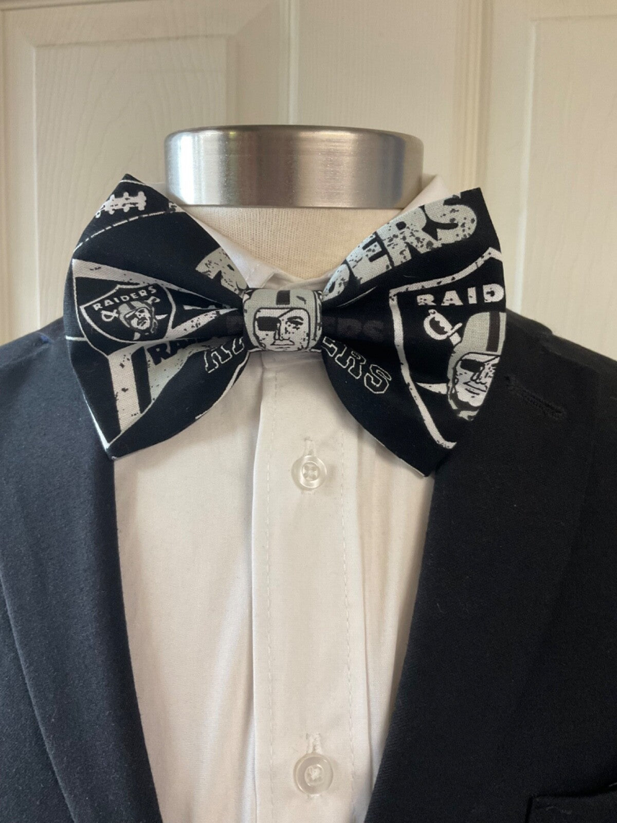 Las Vegas Raiders  Pre-tied Bow Ties