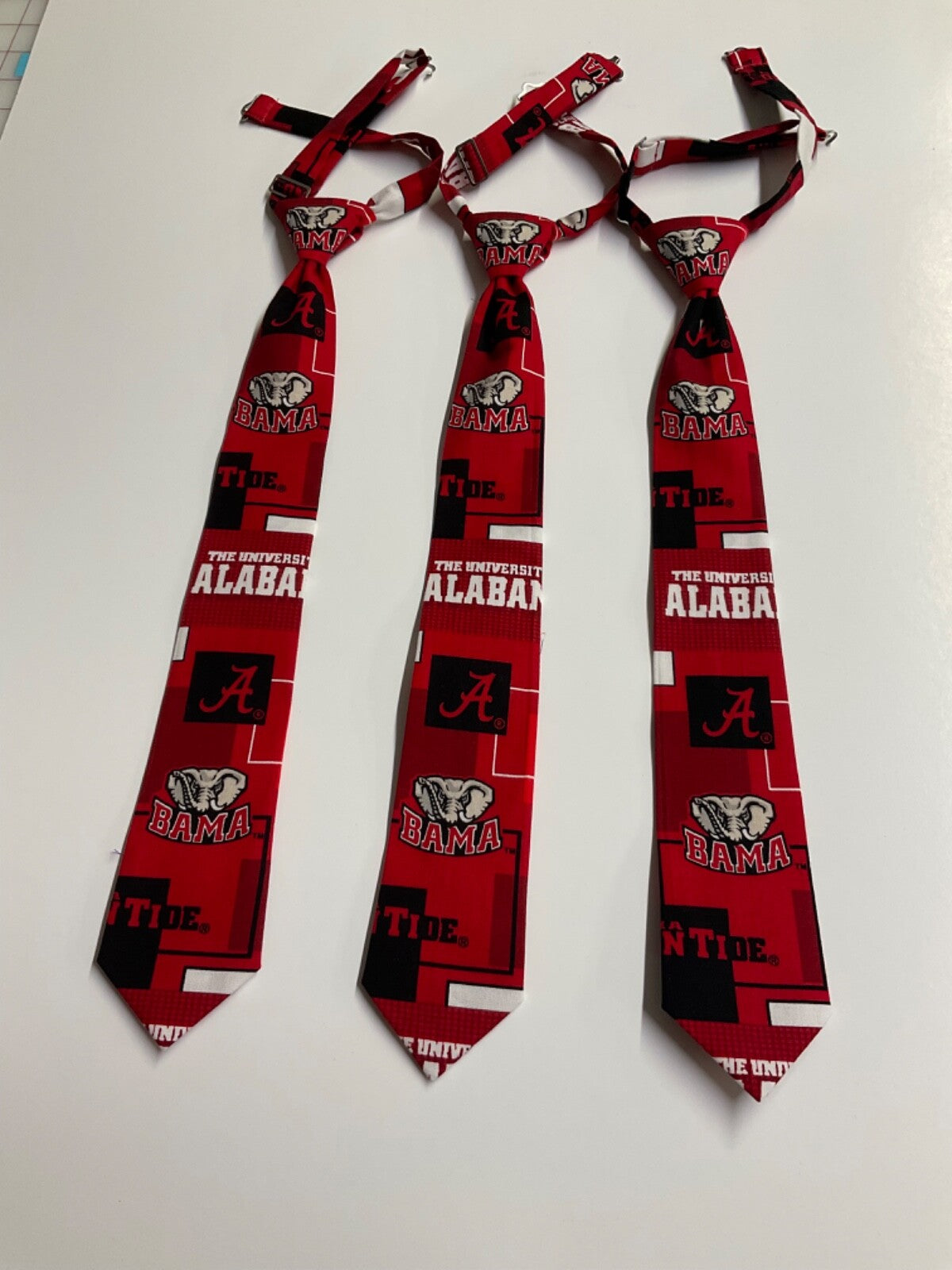 Alabama Crimson tides kids to pre teens Pre-tied  Ties