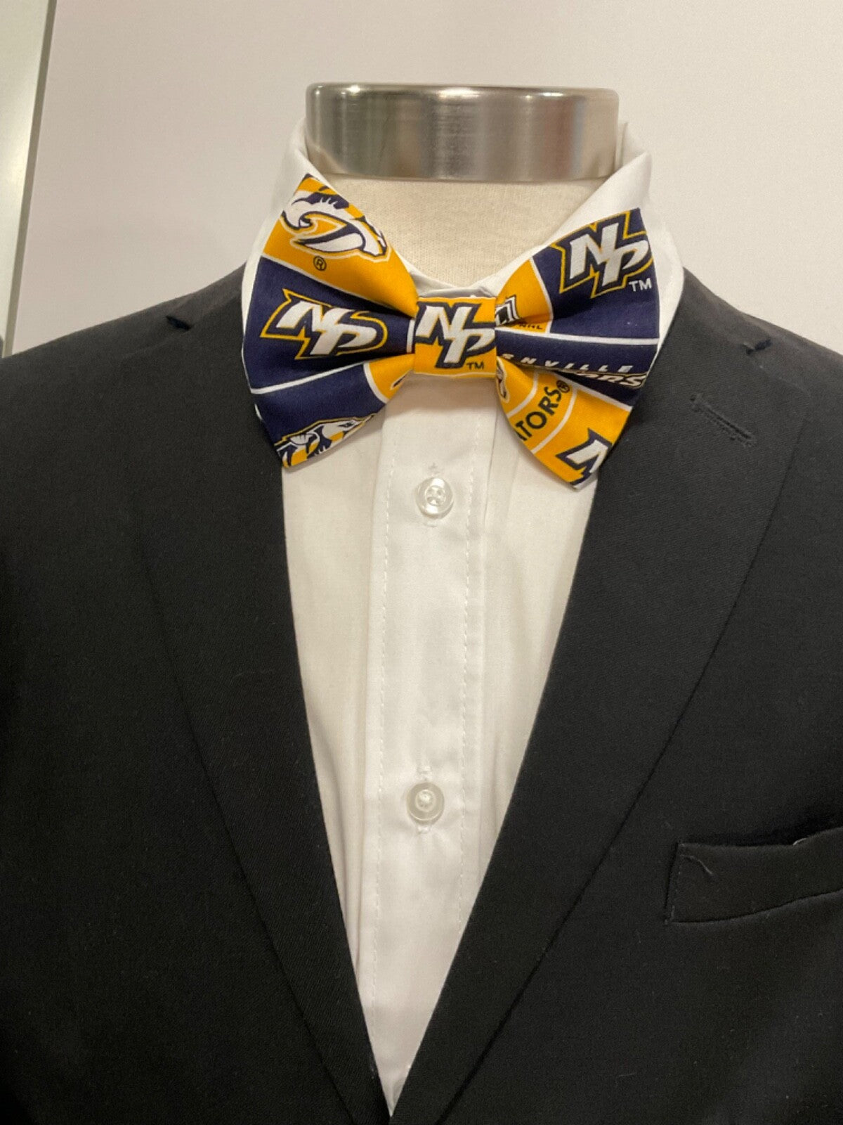 Nashville Predators Pre-tied Bow Ties