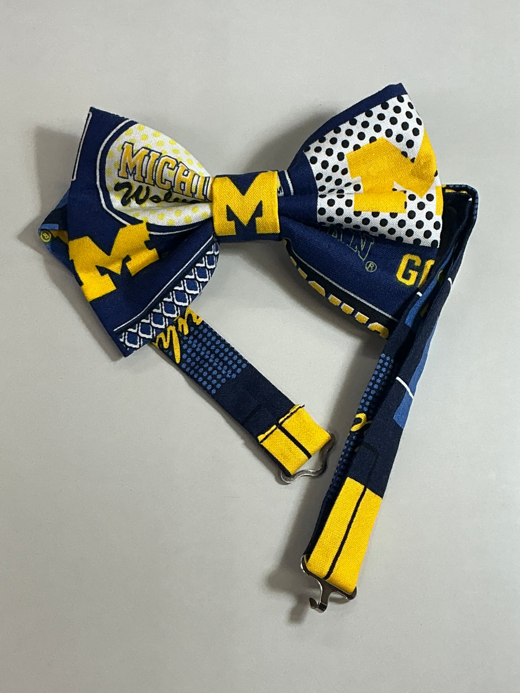 Michigan Wolverines Bow tie