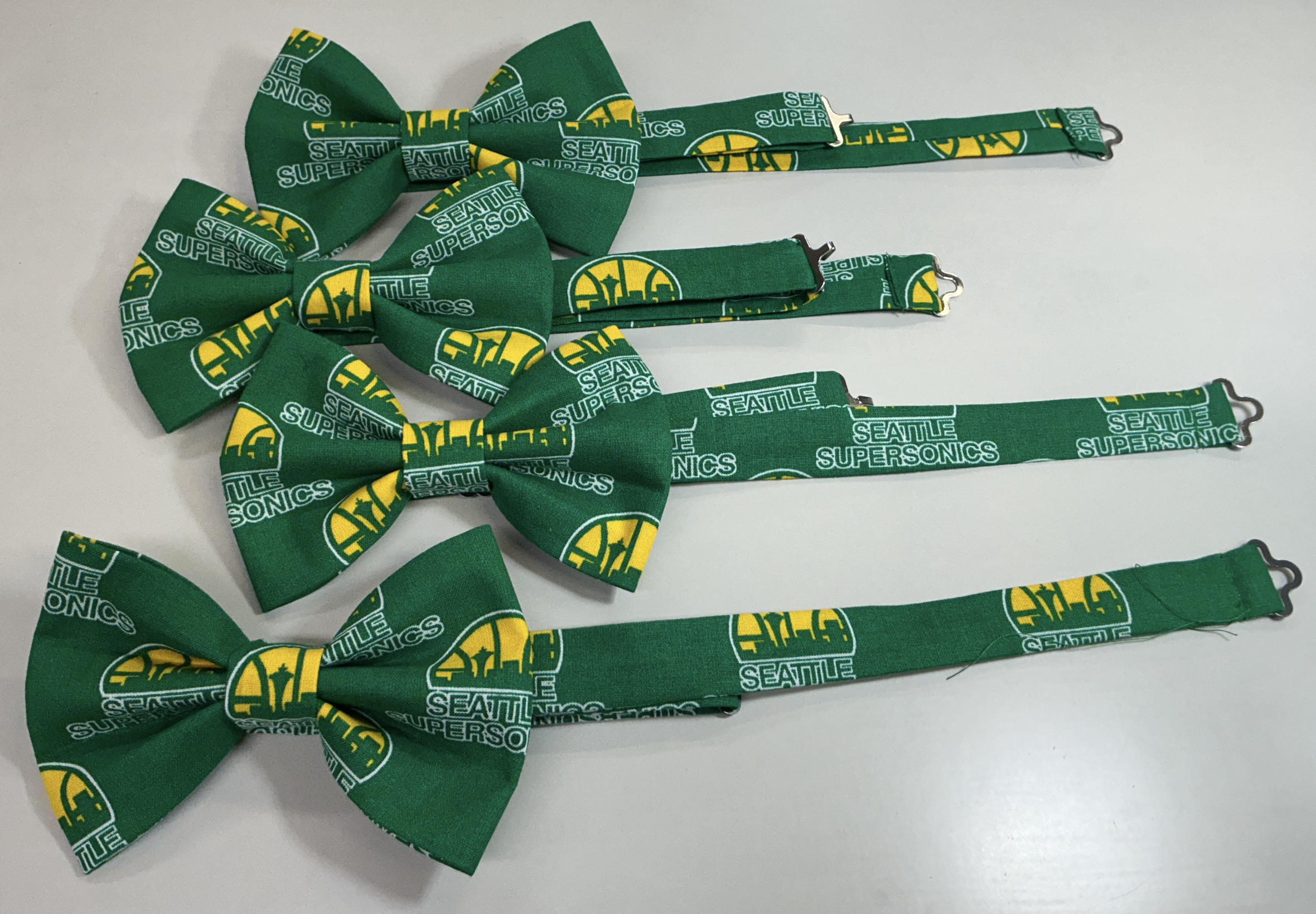 Seattle Supersonic Bow Tie