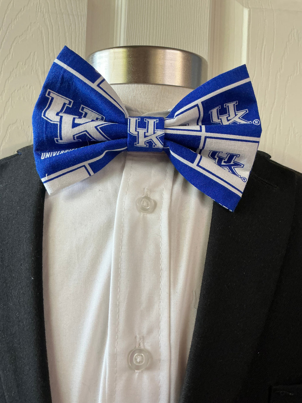 Kentucky Wildcats bow tie