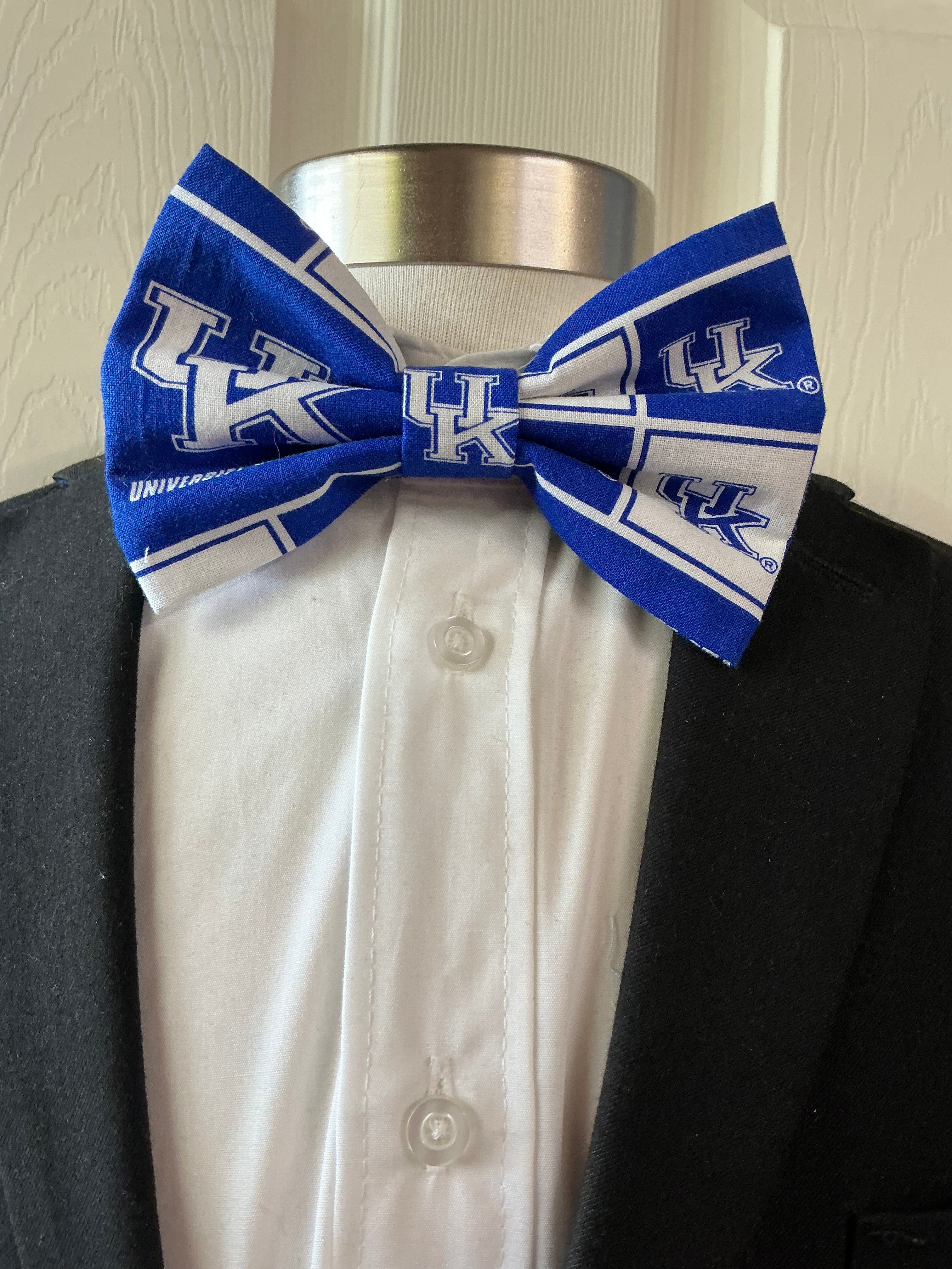 Kentucky Wildcats bow tie